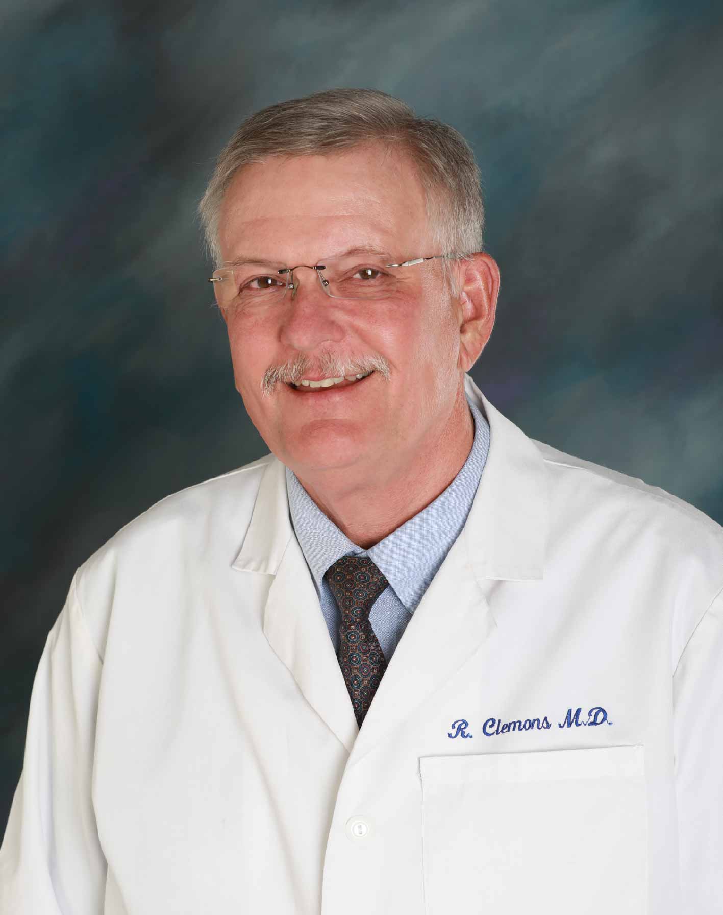Dr. Robert Clemons is an internal medicine provider in Red Oak IA